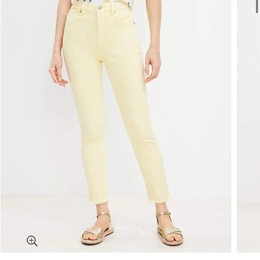 NWT! LOFT Curvy Frayed High Rise Skinny Jeans in Brulee